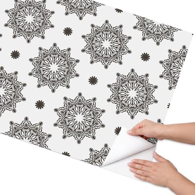 Coloray Meubel Wrap Folie - Zwart-wit Meubelfolie - 75x150 cm - Plakfolie Meubels Elegante mandala - Decoratiefolie Zelfklevend - Modern Meubelfolie - Meubelfolie Zelfklevend - Badkamer decoratie - Achtergronden en patronen
