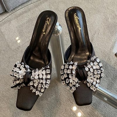 Nieuwe Zomer Dames Vierkante Neus Lage Hakken Slides Wit Bling Strass Muiltjes Vlinderknopen Pantoffels Feest Prom Schoenen 7.5 zwart