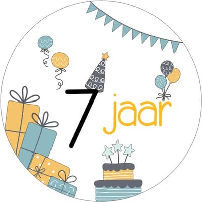 20x Sluitsticker 7 Jaar - Geel Blauw - 40 mm - Verjaardags sticker - Sluitzegel - Sticker Verjaardag jongens meisjes - Ballonnen - Cadeau's Kado's - Glossy - Sluitzegel - Wensetiket - Uitdelen - Jarig - Trakteren - Hoera