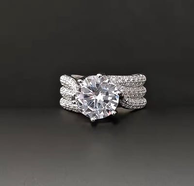 Dames Ring - Zilver Kleur met Zirkonia - diameter 19 mm