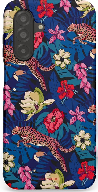 Casetastic Hoesje Geschikt voor Samsung A26 - Stijlvolle Beschermende Duo-layer Case - Jungle parade