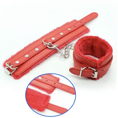 Rode plucheHandboeien - Pluche handboeien - Handboeienset - Rood - Erotiek - Sexspeeltjes - BDSM - Bedspelletjes - Vastbinden - CHPN