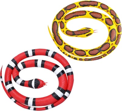 Setje van 2x rubberen nep/namaak slangen van 117 cm - scharlaken slang en python