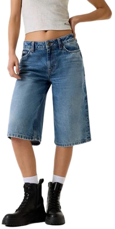 Guess Jeans W6gd1dd6363 Baggy Korte Jeans Blauw 26 Vrouw