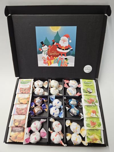 Chocolade Ballen - Thee Proeverij Pakket Groot | Mystery Card 'Merry Christmas' met persoonlijke (video)boodschap | Chocolade-Theepakket | Feestdagen box | Chocolade cadeau | Valentijnsdag | Verjaardag | Moederdag | Vaderdag