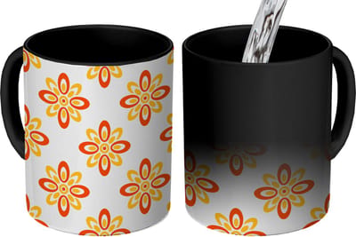 Magische Mok - Foto op Warmte Mokken - Koffiemok - Patroon - Jaren 70 - Bloemen - Oranje - Magic Mok - Beker - 350 ML - Theemok