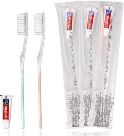 Wegwerp Tandenborstels met Tandpasta - Reis Tandenborstel Kit - Hygiënisch Werken - Individueel Verpakt - 50 Stuks - 2 Kleuren