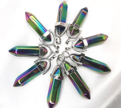 Edelsteen - Titanium aura - Obelisk Hanger met - gratis - zwart - gewaxed koord Ketting - Edelsteen Ketting - 45cm + 5cm Verstelbaar - Cadeautje Voor Hem en Haar