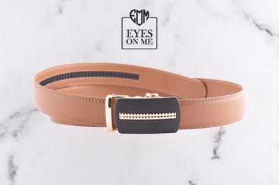 Lichtbruine lederen riem zonder gaatjes met automatische gesp voor heren ( model N185 )