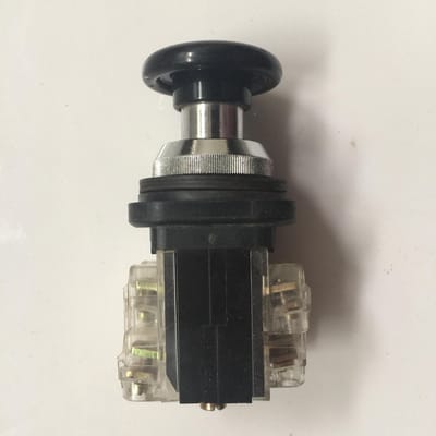 Schneider Electric. Telemecanique XB2 MC21. Industrial Pushbutton Zwart.