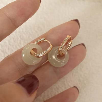 Boucles d'oreilles créoles élégantes en imitation jade pour femmes Nouvelle mode Tempérament Fête Boucles d'oreilles Huggies Bijoux Cadeaux brown
