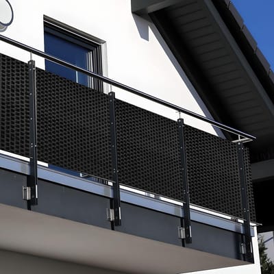 NYVI Polyrattan Balkon Privacy Scherm Privafence 90x300 cm Zwart - Balkonbekleding met metalen ogen - UV-bestendig, Weerbestendig, 100% Ondoorzichtig - Balkonomheining 0.9x3 m