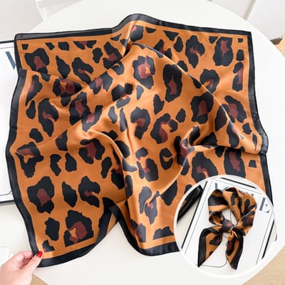 Dames Sjaal - Sjaals - Stola - Vierkante doek - Elegant Stijlvol Dames haar sjaal - Satijn zijde - Hals sjaaltje - Sjaaltje Satijn - Neksjaaltje - Omslagdoek Modesjaals - Neksjaal - Klein Sjaaltje -Groot merk leopard - zwart-70*70CM
