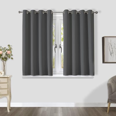 Dailygoods- Verduisteringsgordijn set van 2 - Thermogordijn - Ondoorzichtig - Gordijn met inslagringen - H 137 x B 132 cm - Warmte-isolerend - Gordijnen