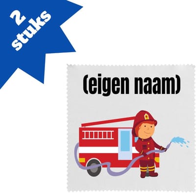 Akyol - brandweerman met brandweerwagen brillendoekjes - Brandweer - iemand die werkt bij de brandweer - met eigen naam - leuk cadeau voor iemand die bij de brandweer werkt - cadeau - kado - 17,8 bij 17,8 cm - 2 stuks