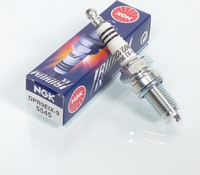 NGK-bougie voor Cagiva 900 Elefant IE GT motorfiets, bouwjaar 1993 t/m 1997, code DPR9EIX-9 / 5545, nieuw