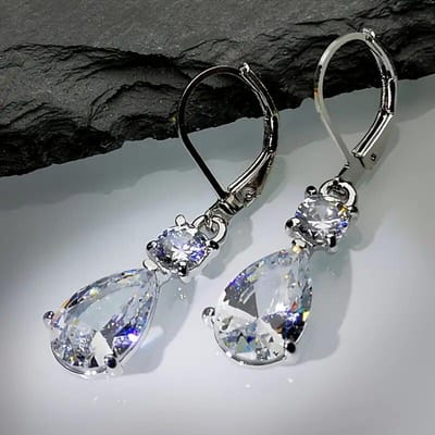Sterling Dangle Oorbellen voor Vrouwen Waterdruppel Zirkonia Mode Elegant Vrouwelijk Hangende Oorbellen Statement Sieraden black