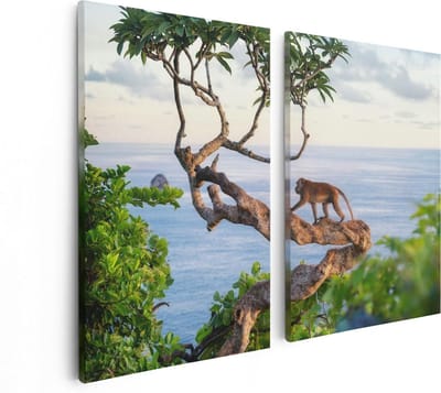 Artaza Canvas Schilderij Tweeluik Aap Klimt In Een Boom Aan Het Water - 80x60 - Foto Op Canvas - Canvas Print