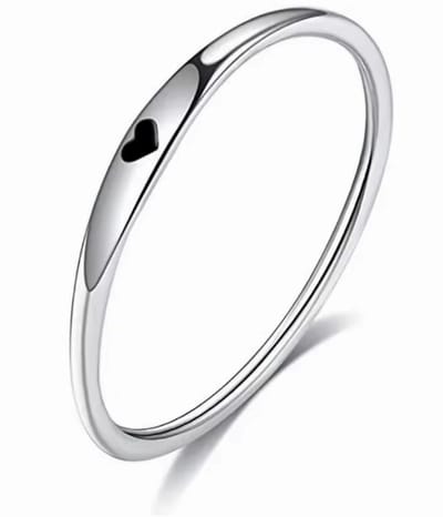 Aurélia Zilverkleurige Dames Ring met Hartje – Minimalistisch & Elegant – Ringmaat 6 (EU 52 / 16,7 mm) – Perfect Cadeau voor Valentijn of Verjaardag