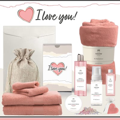 Geschenkset “I Love You!” - 11 producten - 1660 gram | Triomf Original - Giftset voor haar Cadeau Valentijnsdag Luxe wellness cadeaubox Vrouw Ik hou van jou Cadeaupakket Kerst Geschenk Pakket Moeder Verjaardag Gift Set Valentijn Vriendin Roze