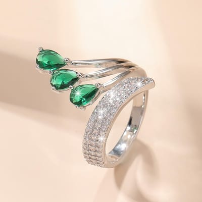 Schattige Dames Groene Zirkonia Steen Waterdruppel Verstelbare Ring Vintage Gouden Kleur Open Bruiloft Sieraden Voor Vrouwen resizable