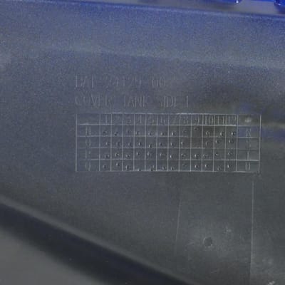 Cache latéral gauche bleu pour moto Yamaha 700 MT-07 2021 à 2024 BAT-24129-00-P0