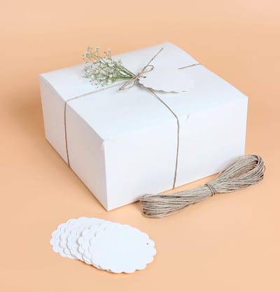 Witte Geschenkdozen met Deksel - 20x20x10 cm - 10 Stuks - Stevig Recycled Karton - Inclusief Tags en Jute Touw