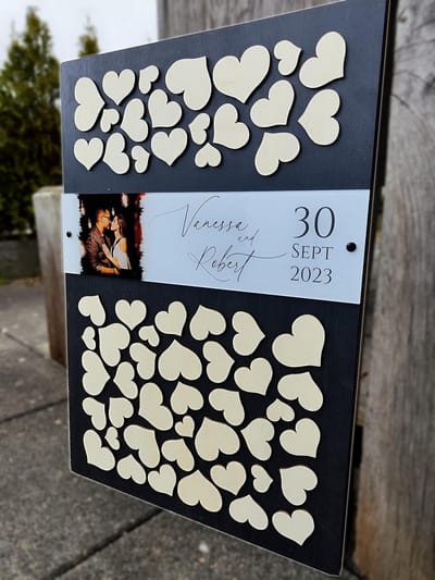 Gastenboek 3D - Hartenboek - Feestelijke Herinneringen - Combinatie Hout Acryl - 61 x 42 cm - Antraciet