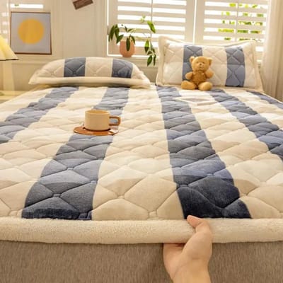 1 stuk Winter Melkfluwelen Verdikte Warme Bedlaken Sprei Eenpersoons Tweepersoons Zachte Dunne Opvouwbare Matras Topper Tatami Vloermat 90x200cm 1pc