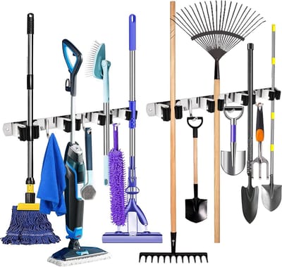 Famanu – Bezemhouder set van 2 – RVS zelfklevend met 8 houders en 6 haken, snelle montage zonder gereedschap – Voor badkamer