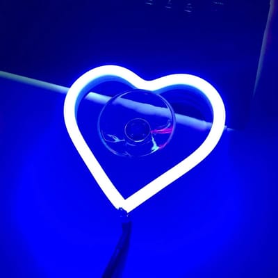 Sfeerverlichting voor het auto-interieur - Neon LED-raamverlichting in de vorm van een hartje voor Valentijnsdag - LED-sfeerverlichting - Unieke auto-interieuraccessoires om je persoonlijkheid te uiten (roze)
