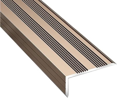 Traprandprofiel Antislip - Metalen Trapkant - Veilig Lopen - Verhoogde Wrijving - 130 cm - Bruin