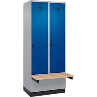 C+P Evolo Plus garderobekast, 2 vakken van elk 400 mm breed, sokkel, zwevende bank, B 800 x D 815 x H 1950 mm, draaischroef, blank aluminium/ gentiaanblauw