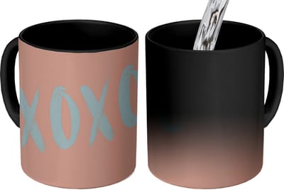 Magische Mok - Foto op Warmte Mokken - Koffiemok - XOXO - Blauw - Perzikkleur - Magic Mok - Beker - 350 ML - Theemok