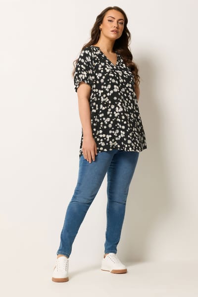 Yours Zwarte Blouse Met Bloemenprint En Inkeping In De Hals Size 42