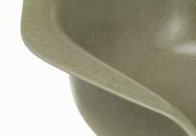 Vitra Eames Fiberglass Chair DAR - Raw Umber - glanzend chroom