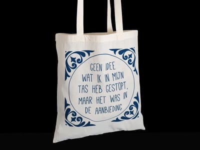 Canvas Shopper Tas – Grappige Tekst “Het Was In De Aanbieding” – 42x38 cm – Wit/Blauw – Katoenen Draagtas – Herbruikbare Tas
