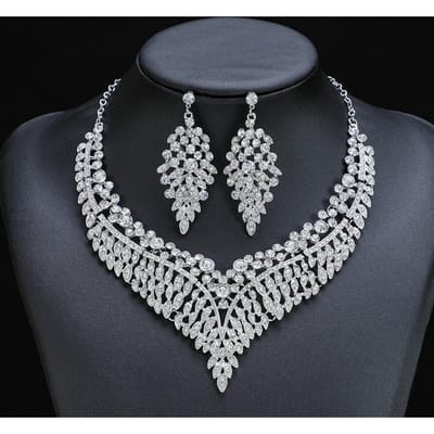 3-delige Damesmode Blad Ketting Oorbellen Sieradenset Licht Luxe Design Bruiloft Feest Festival Cadeau-8884 gray