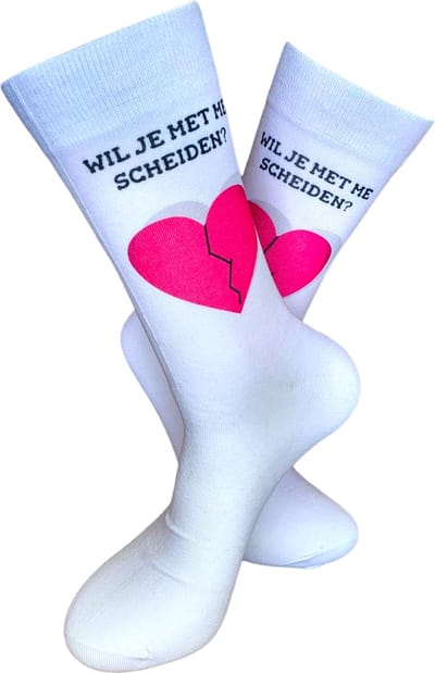 Wil je met me scheiden - Relatie voorbij - Grapje - Verliefd - Cadeau - Kado - Witte tekst sokken - Grappige leuke sokken - Valentijnsdag Lucky Day Socks - Sokken waar je vrolijk van wordt - Maat 37-44
