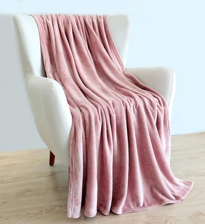 Famanu - Flanellen Fleece Deken 150 x 200 cm - Roze - Pluizig & Dik - Warme Plaid/Bankovertrek