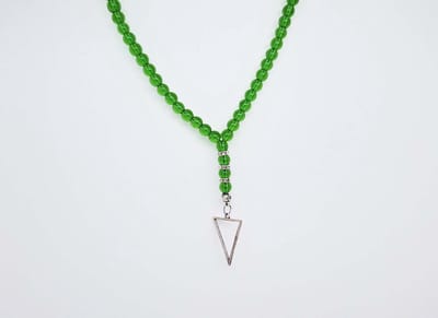 Handgemaakte Natuurstenen Autohanger " Groene kwartz "- Met Metaal hanger - 8 mm diameter van de korrel- Mooie accessoire en decoratie voor de auto