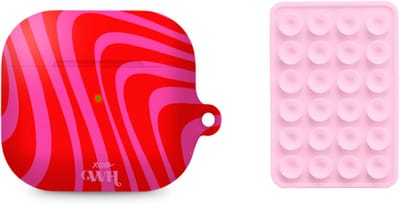 xoxo Wildhearts AirPods hoesje Berry Much Rood & Roze + Telefoonsticker Stick On Me Square Lichtroze – geschikt voor AirPods 4
