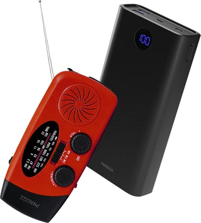 Noodpakket Stroomuitval - Noodradio 3-in-1 Solar Opwindbaar Rood met Grote 30.000 mAh Powerbank - FM/AM Radio met Handslinger, Zaklamp en SOS Sirene - Draagbare Nood Radio op Zonne-energie voor Calamiteiten en Evacuatie