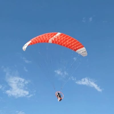 RC Paraglider Model - Vliegend Speelgoed - Buiten Vliegen - Lichtgewicht Nylon Vleugel - 128cm Spanwijdte
