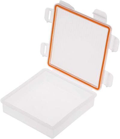 Batterij Opbergdoos - Accu Beschermhoes - Veilig Opbergen - Waterdicht Ontwerp - 8.7 x 8.2 x 2.5 cm - Transparant