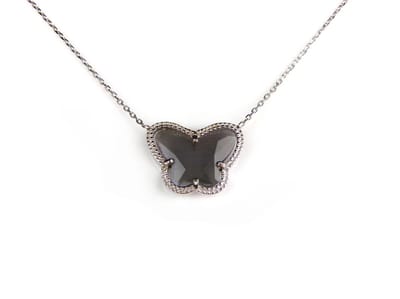 korte zilveren halsketting halssnoer collier gerhodineerd Model Vlinder met grijze steen