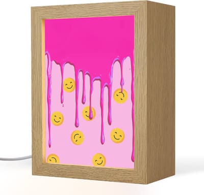 Nachtlampje 15x20 cm - Kinder lampje - Smiley - Roze - Glazuur - Tafellamp kinderkamer - Slaapkamer lamp - Bedlamp kinderen - Kinderlampje stopcontact - Wandlamp babykamer - Nachtlampjes