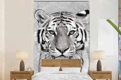 Behang - Fotobehang Tijger - Natuur - Zwart - Wit - Breedte 145 cm x hoogte 220 cm