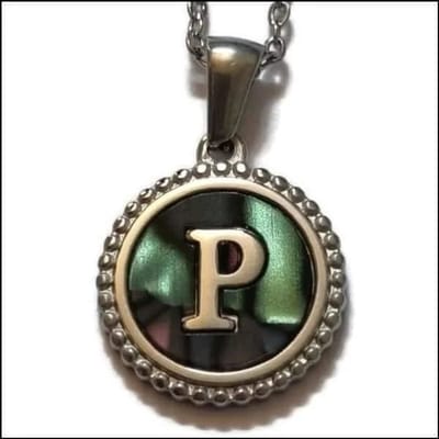 Aramat Jewels | Halskettingen | Unieke Stalen Initiaal Ketting met Abalone Schelp - Zilverkleur - 45cm | P | |15mm | Staal | Volwassenen | Verkleurd niet