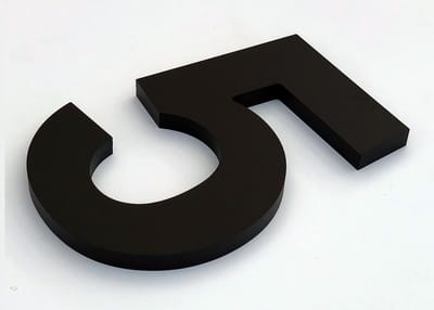 Promessa-Design - Huisnummer 5 Zwart Mat Acrylaat Groot - Hoogte 15 cm - Dikte 10 mm - onderhoudsvrij - Type Acrylaat/15/MatZwart/Arial.